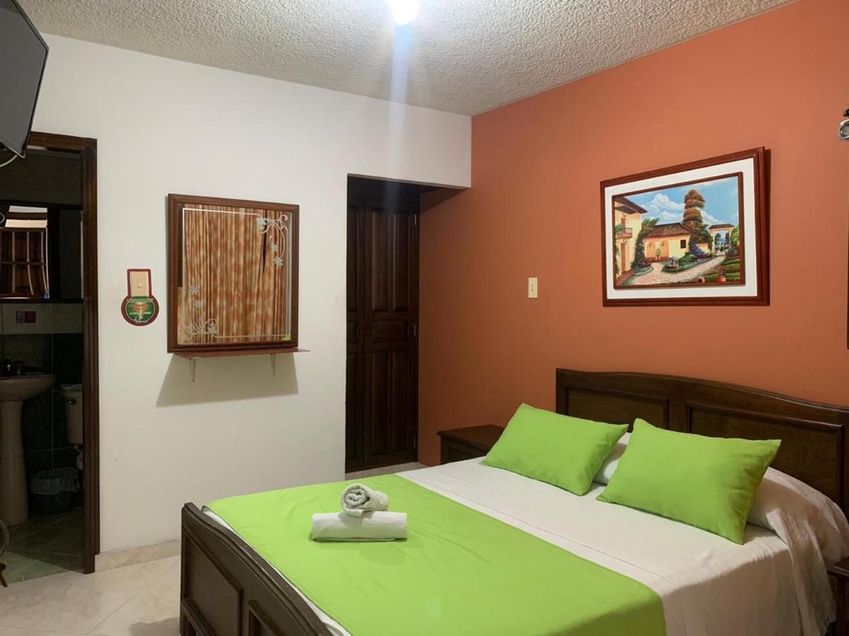 Hotel Las Nieves Джірон Екстер'єр фото